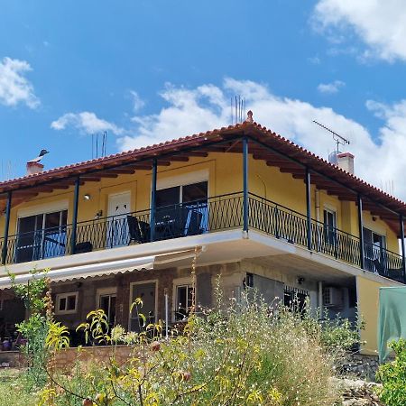 Grieks Vakantiehuis To Kalokairi Kougaíika Exterior foto